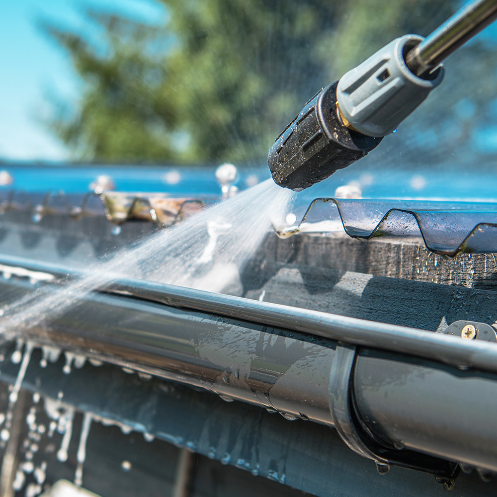 What-You-Need-to-Know-About-the-Cost-of-Gutter-Cleaning