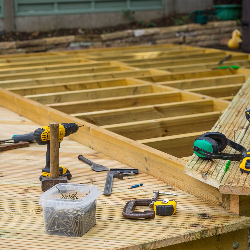 building-a-wooden-deck-in-the-garden Building a wooden deck in the garden