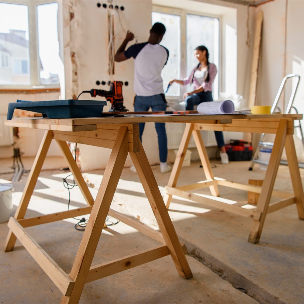 Couple works on home renovation project together