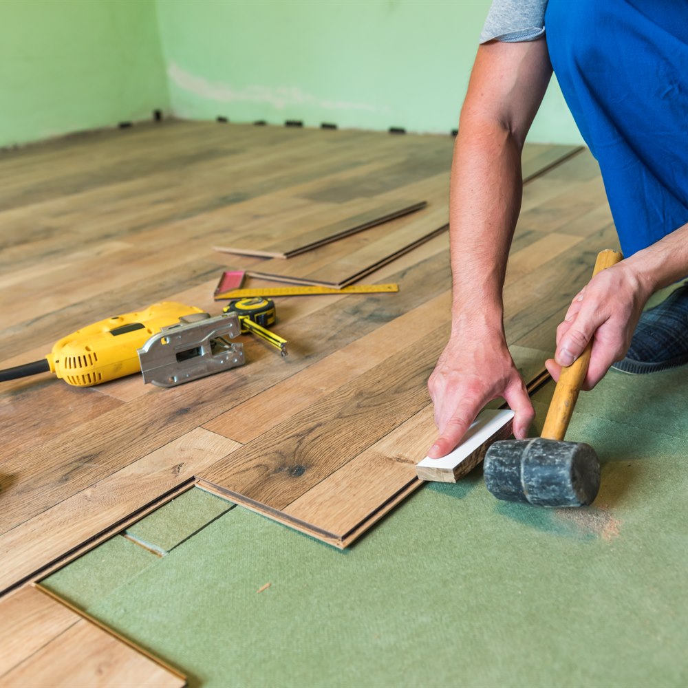 Installing laminate flooring